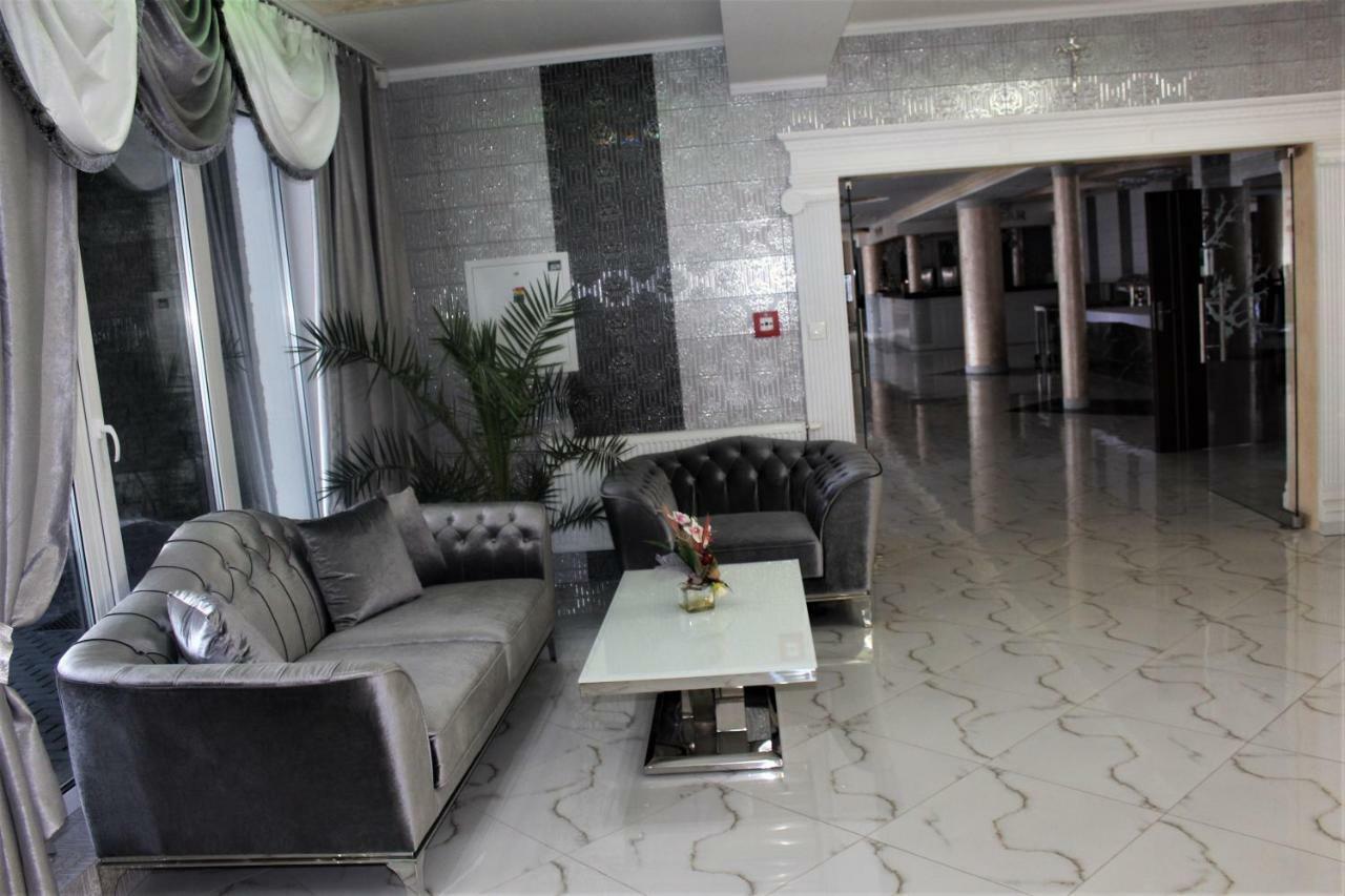 Hotel Chio Vázsec Kültér fotó